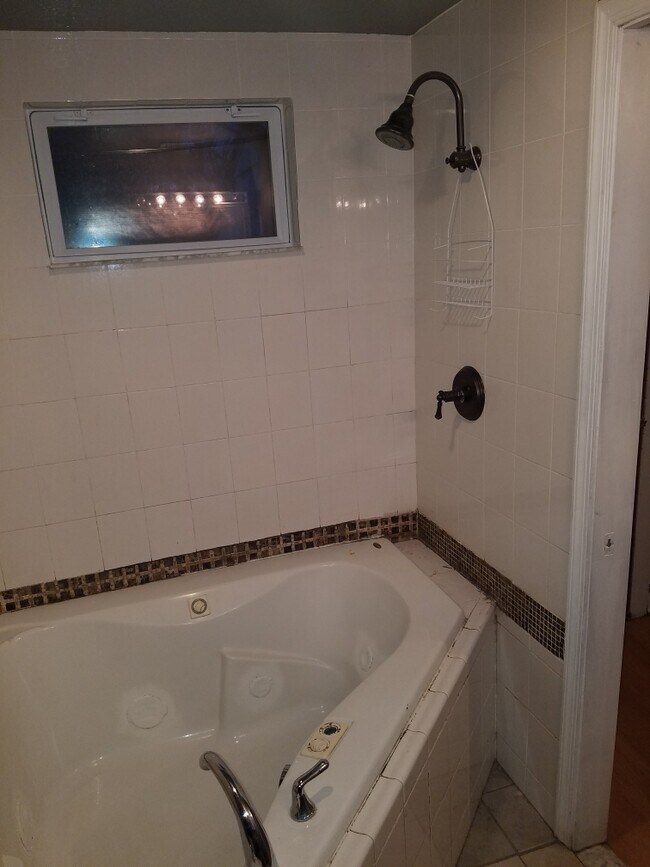 Foto del edificio - 103 E 39th St