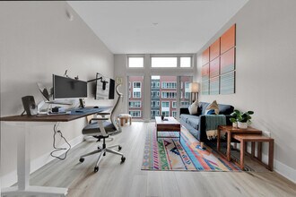 Building Photo - 185 Channel St