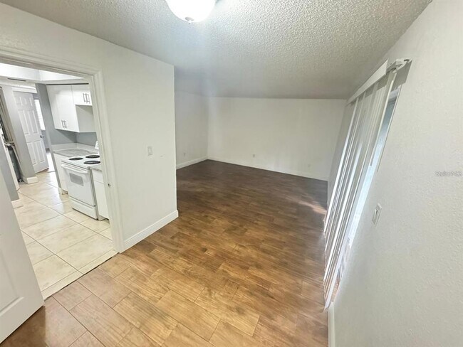 Building Photo - 4745 S Texas Ave