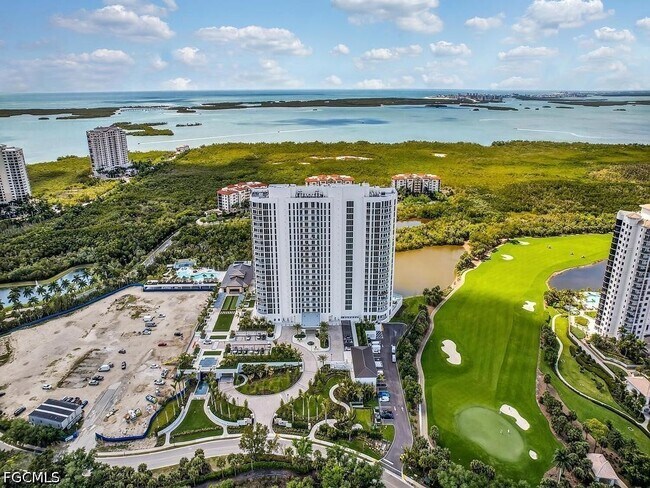 Building Photo - 4810 Pelican Colony Blvd