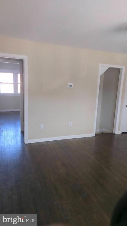 Foto del edificio - 8004 Gray Haven Rd