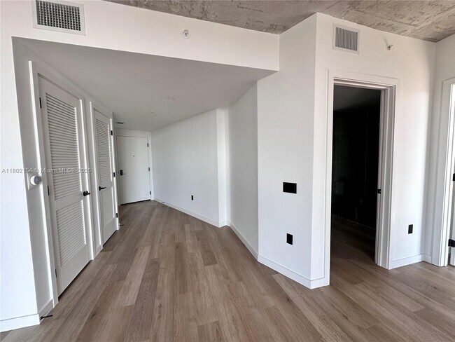 Foto del edificio - 307 SW 5th St