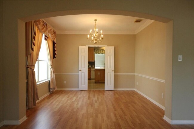 Building Photo - 7222 Ellaview Ln