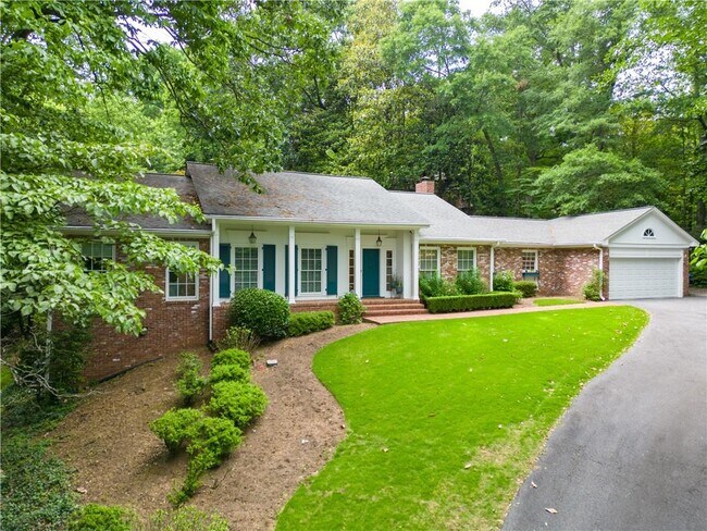 Building Photo - 3590 Cloudland Dr NW