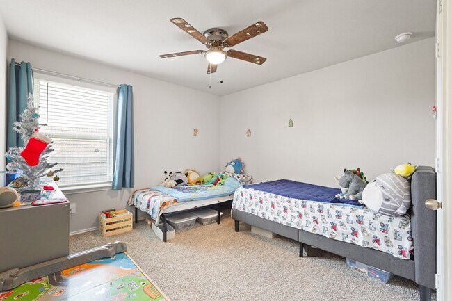 Foto del edificio - 40422 Gdn Hts Ln