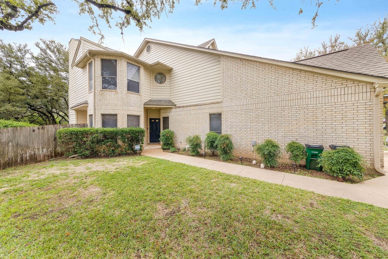 5711 Taylor Draper Cove, Austin, TX 78759 Townhome Rentals in Austin TX