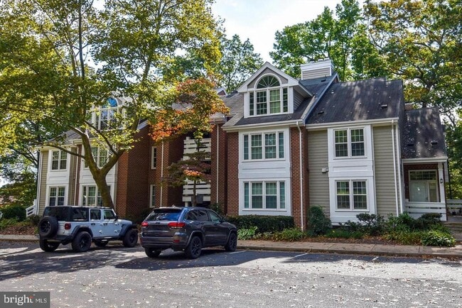 Building Photo - 11100 Beaver Trail Ct