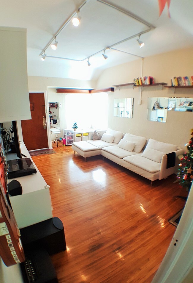 Foto del edificio - 533 28th St
