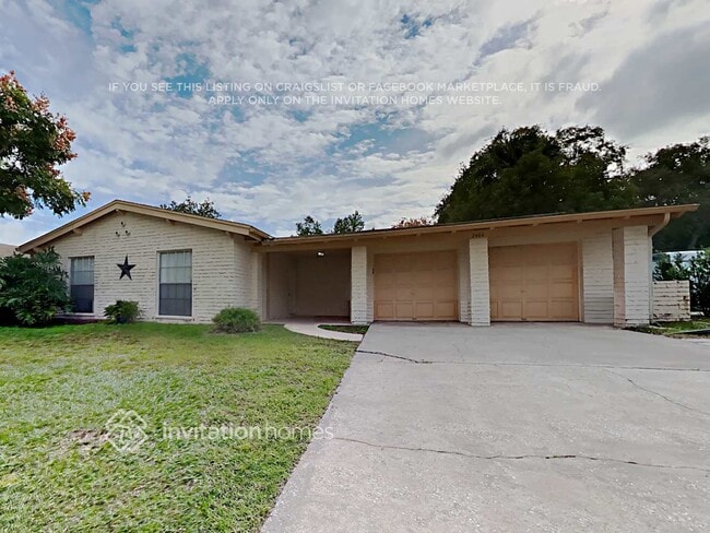 Building Photo - 2464 Carolton Rd