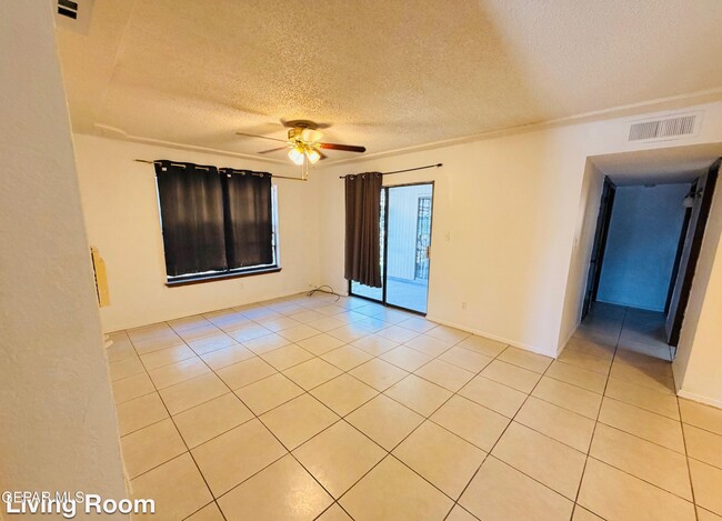 Building Photo - 10555 Kinross Ave