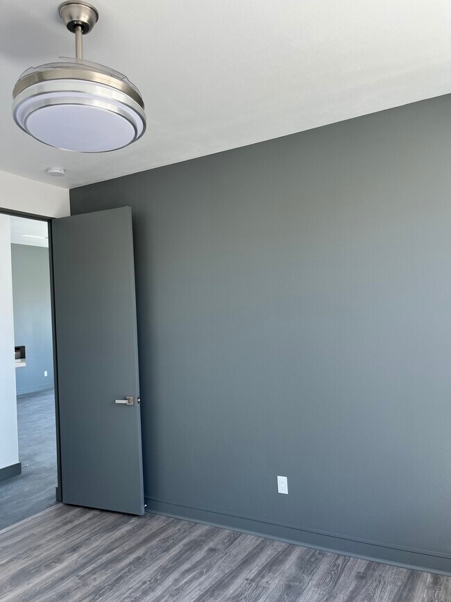 Foto del edificio - 66947 Pierson Blvd