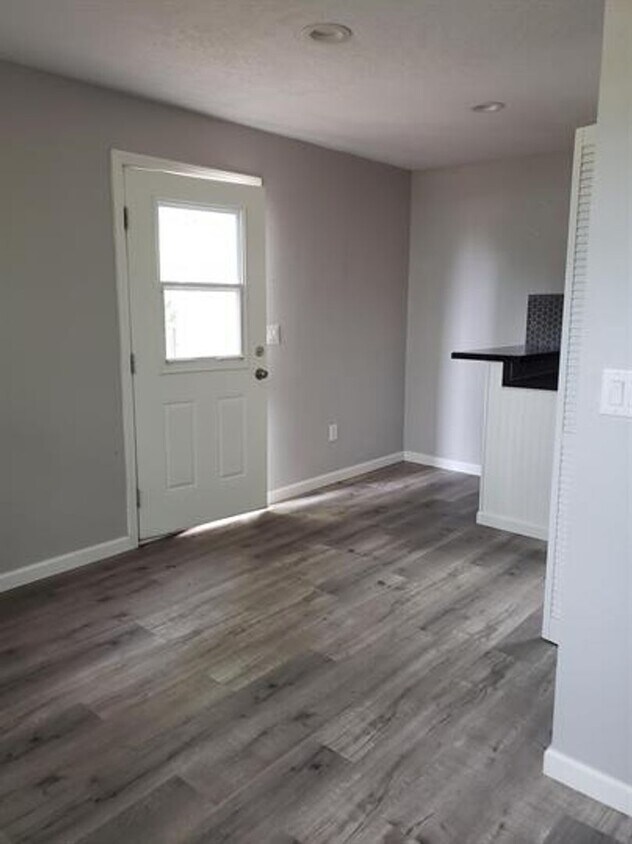 Foto principal - Recently Remodeled Studio - Near BSU