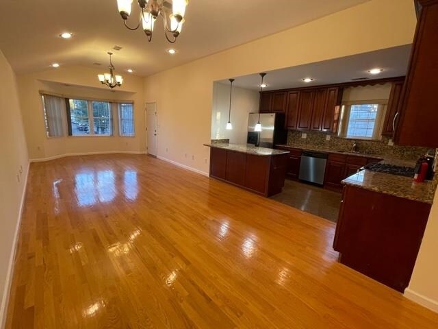 Primary Photo - 161 Nelson Ave