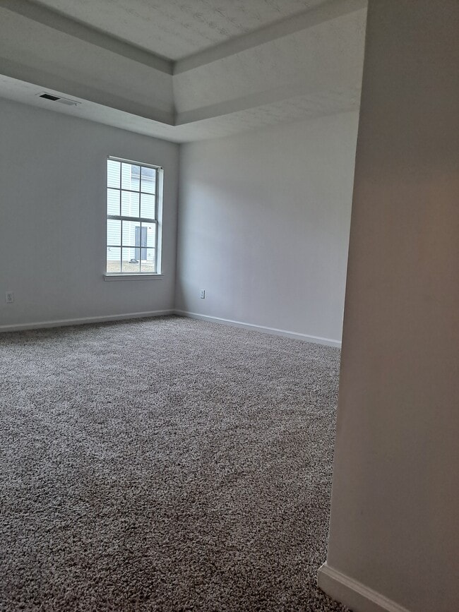 Building Photo - 5646 One Lake Way