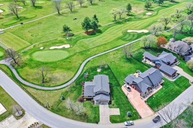 Foto del edificio - 3037 Golfview Dr