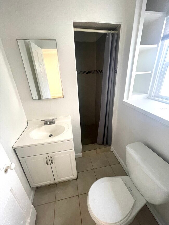 Foto del edificio - 4311 E Ocean Blvd