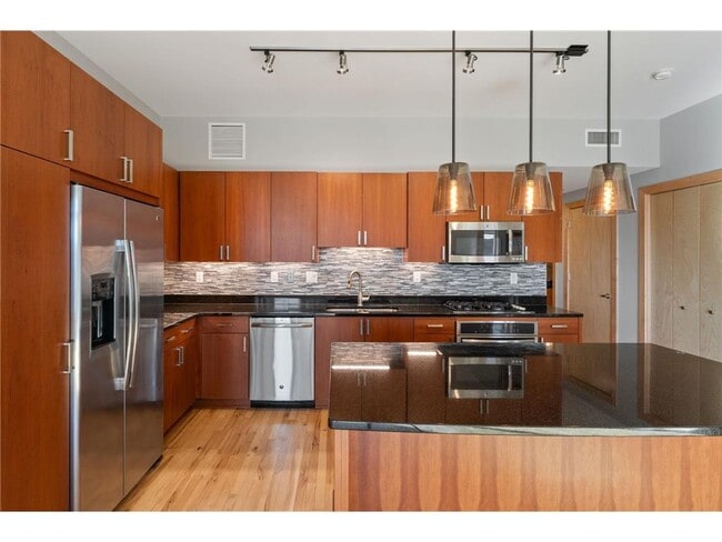 Building Photo - 1120 S 2nd St