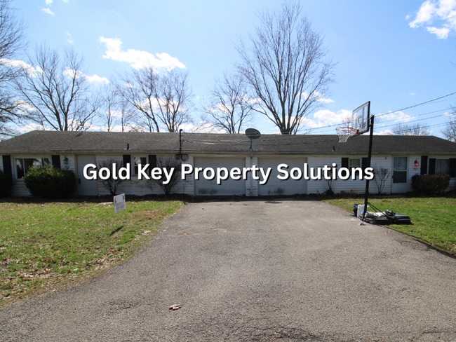 Building Photo - 9801 S Rinker-701/703 W Malissa