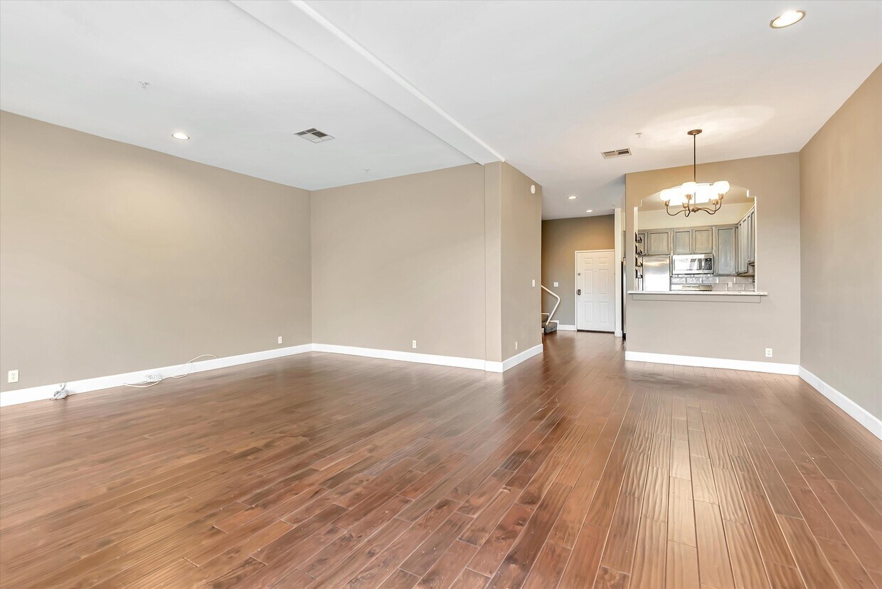 3535 Dunn Dr Unit 109, Los Angeles, CA 90034 Condo for Rent in Los