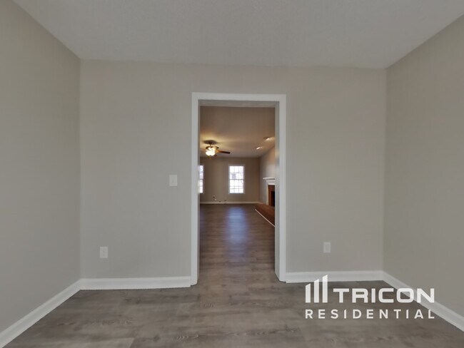 Building Photo - 1840 Hickory Creek Ct NW