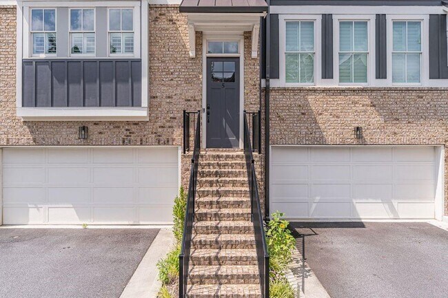 Foto del edificio - 370 Thrasher St NW