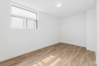 2BR, 1BA - 900SF - Bedroom - 86 Cedar Street South