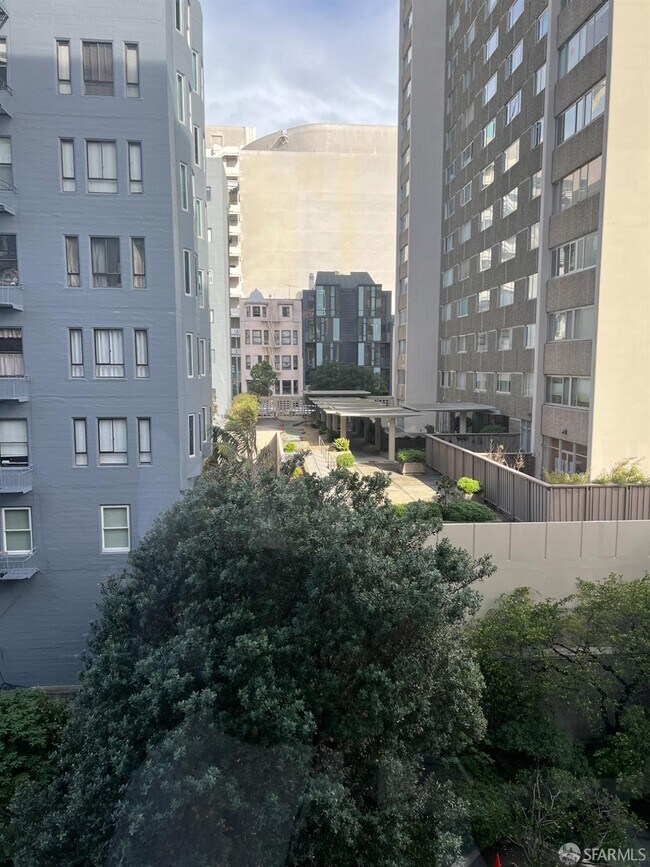 Foto del edificio - 900 Bush St