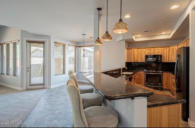 Foto del edificio - 6145 E Cave Creek Rd