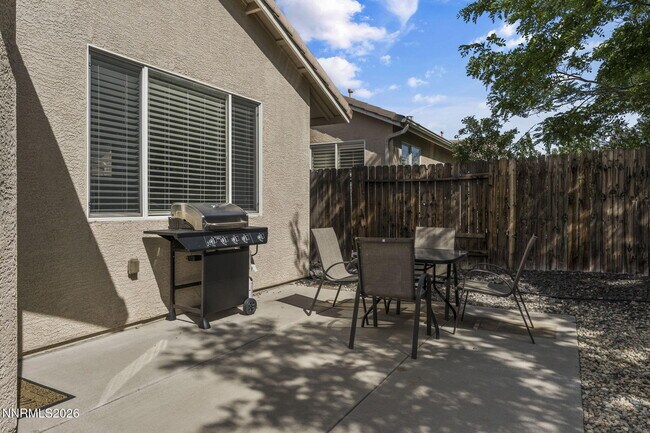 Foto del edificio - 10640 Arbor Way