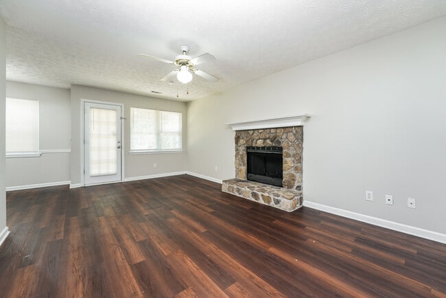 Building Photo - 818 Burton Ridge Dr