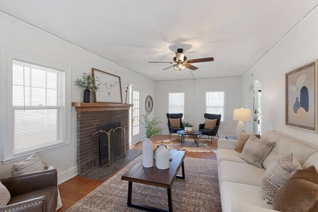 Building Photo - 6811 Minne Lusa Blvd