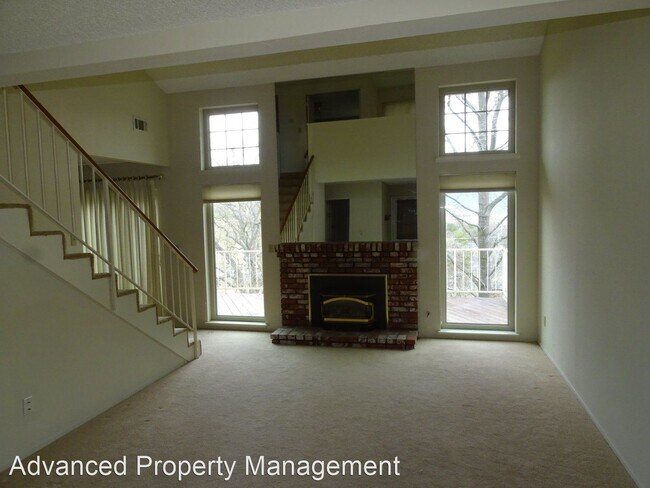 Building Photo - 3 br, 4 bath House - 18550 Glenview Ct