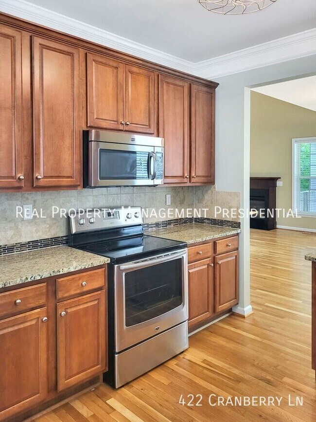 Foto del edificio - 422 Cranberry Ln