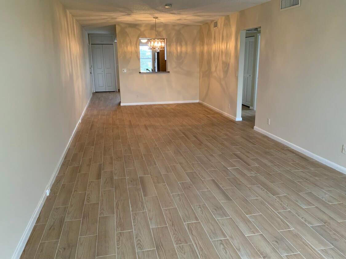 2054 Hythe A Unit 2054, Boca Raton, FL 33434 Condo for Rent in Boca