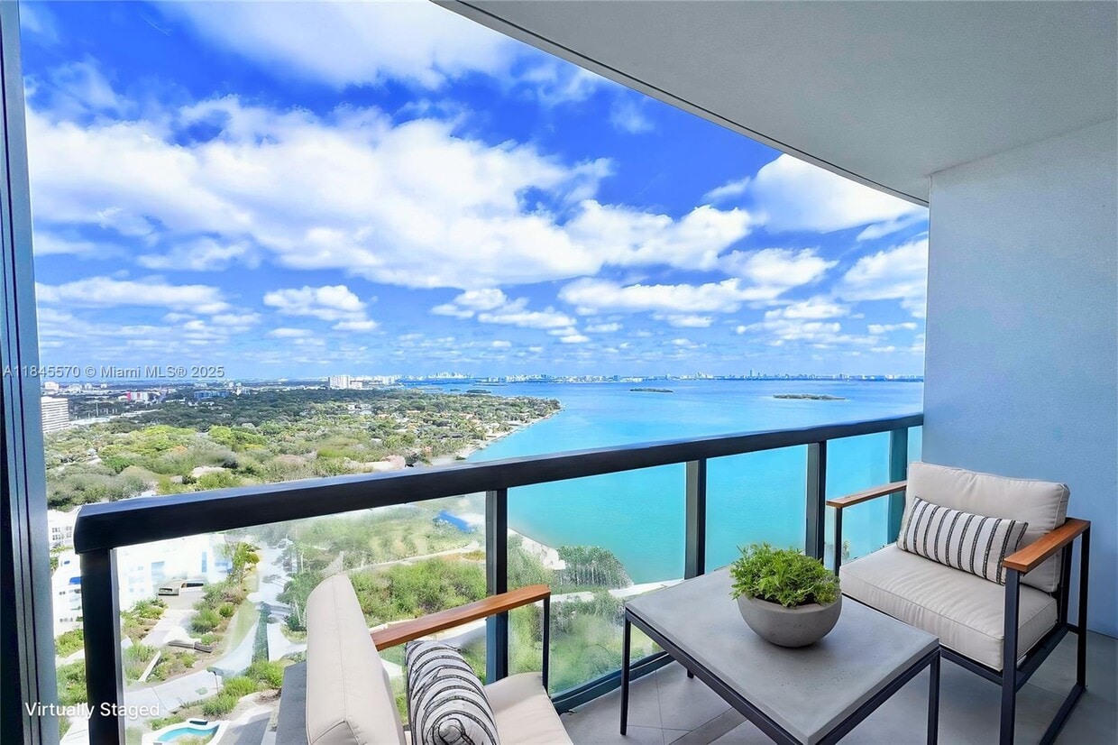 Photo - 601 NW 36th St (Miami, FL)