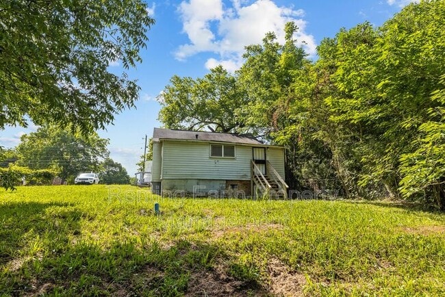 Building Photo - 3230 Arlington Ave