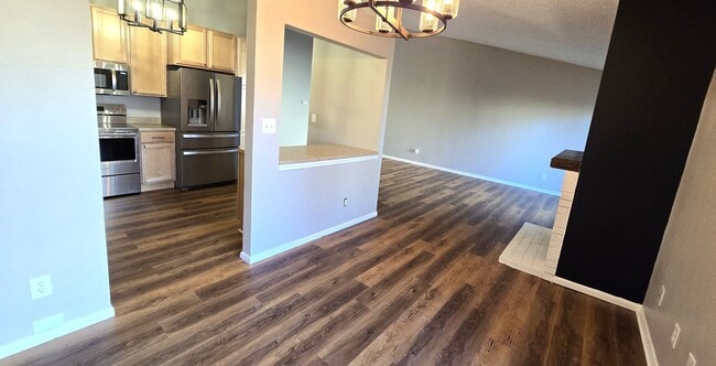 Building Photo - 3 Bedroom, 2 Bathroom, Home With A 2 Car Garage For Rent In Indian Hills