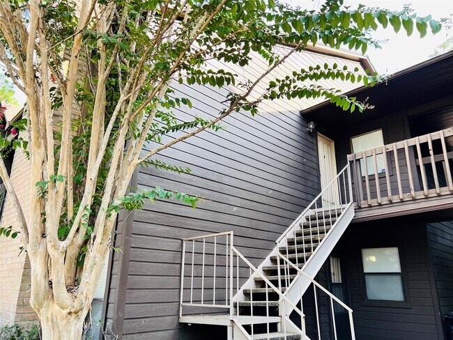 Foto del edificio - 12755 Mill Ridge Dr