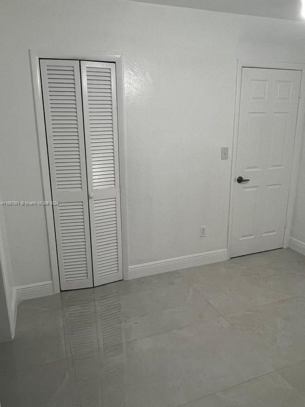 Building Photo - 10020 SW 53rd St