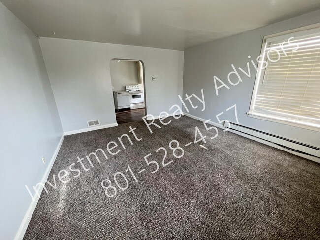 Building Photo - Unit Near BYU!