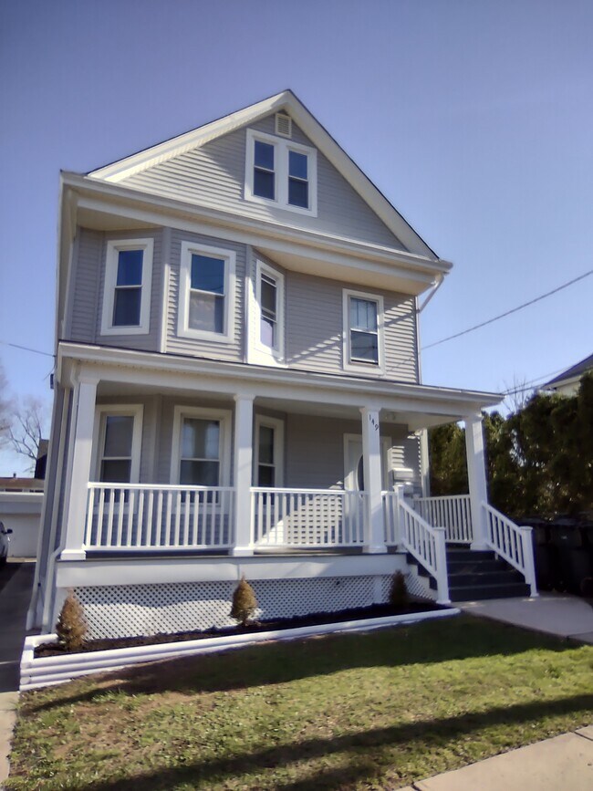 Front of house - 149 Grenville St