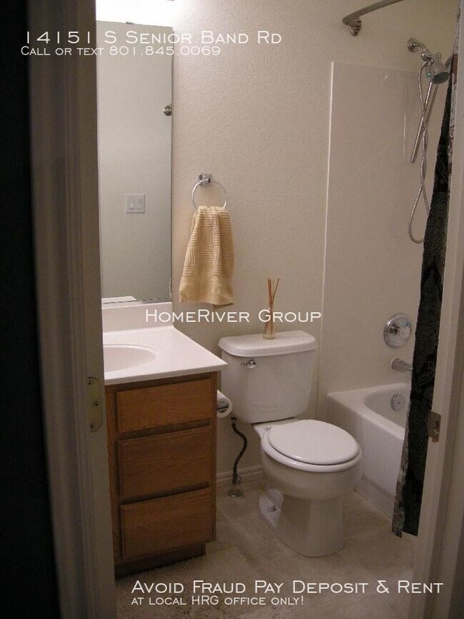 Foto del edificio - Amazing High End Brick Townhome in Draper!!
