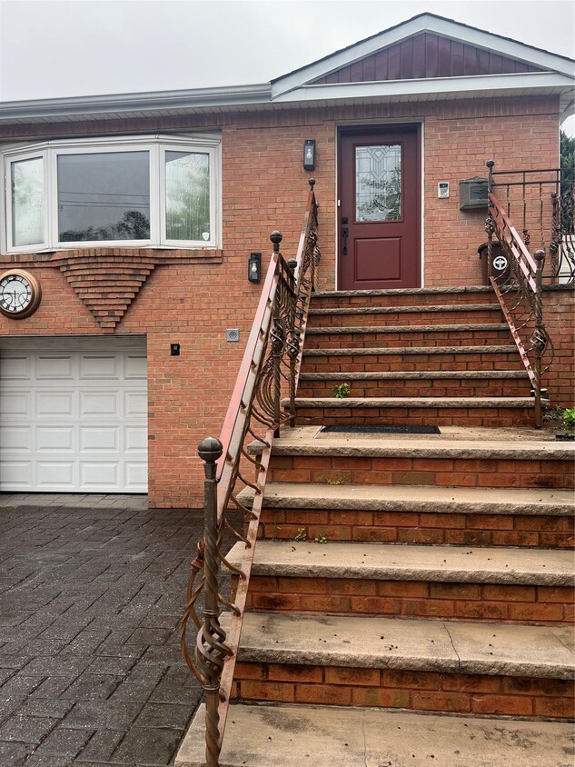 Foto principal - 48-23 Little Neck Pkwy