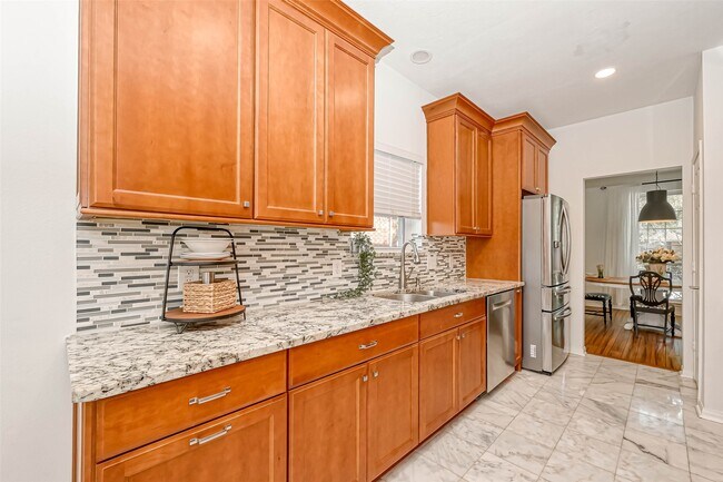 Foto del edificio - 16535 Oat Mill Dr