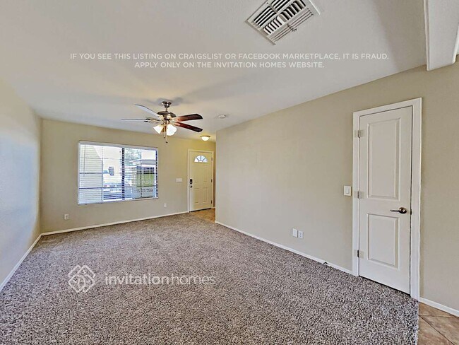 Foto del edificio - 7801 N 44th Dr