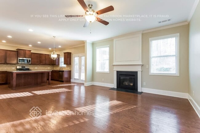 Building Photo - 5735 Aspen Dr