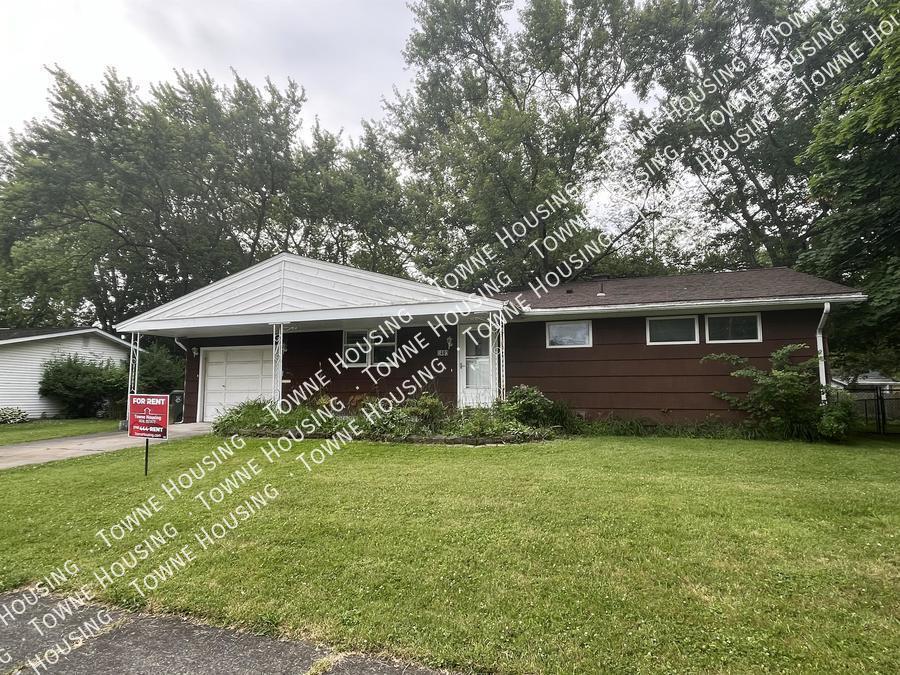 Primary Photo - 493 Northfield Dr