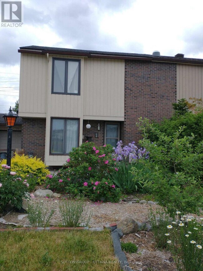 Building Photo - 68 Elvaston Ave
