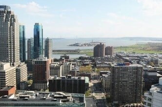 Building Photo - 88 Morgan St