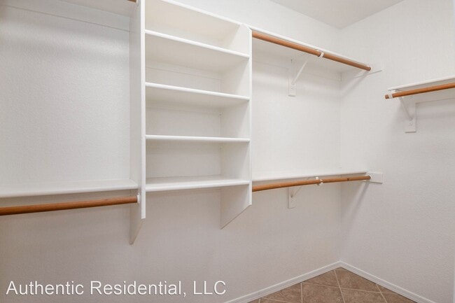 Building Photo - 3 br, 2 bath House - 7109 E JACOB AVE